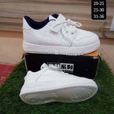Baby shoes 