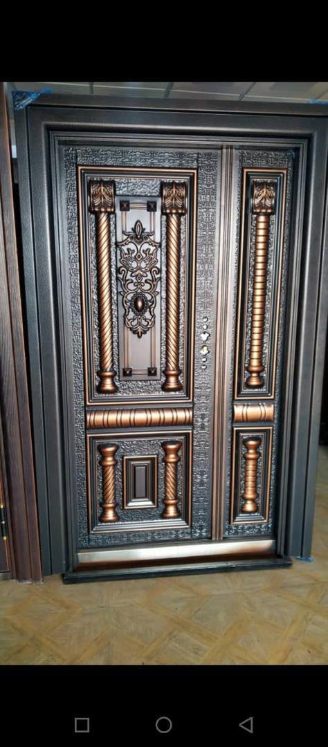 Cast door