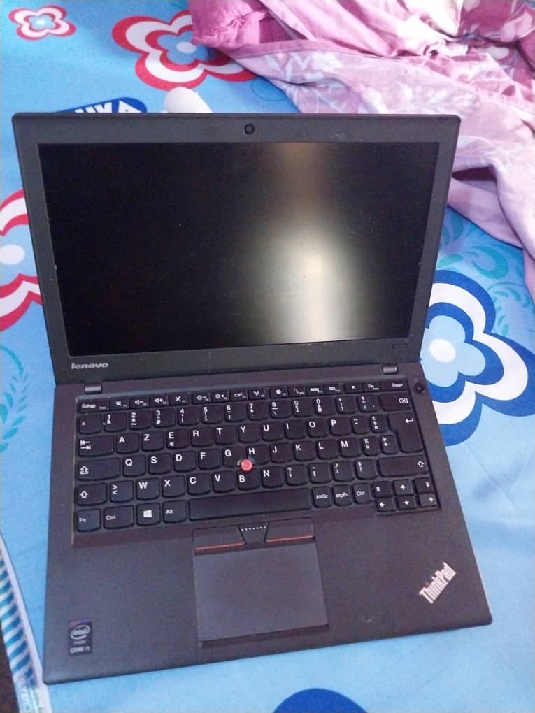 Laptop 
