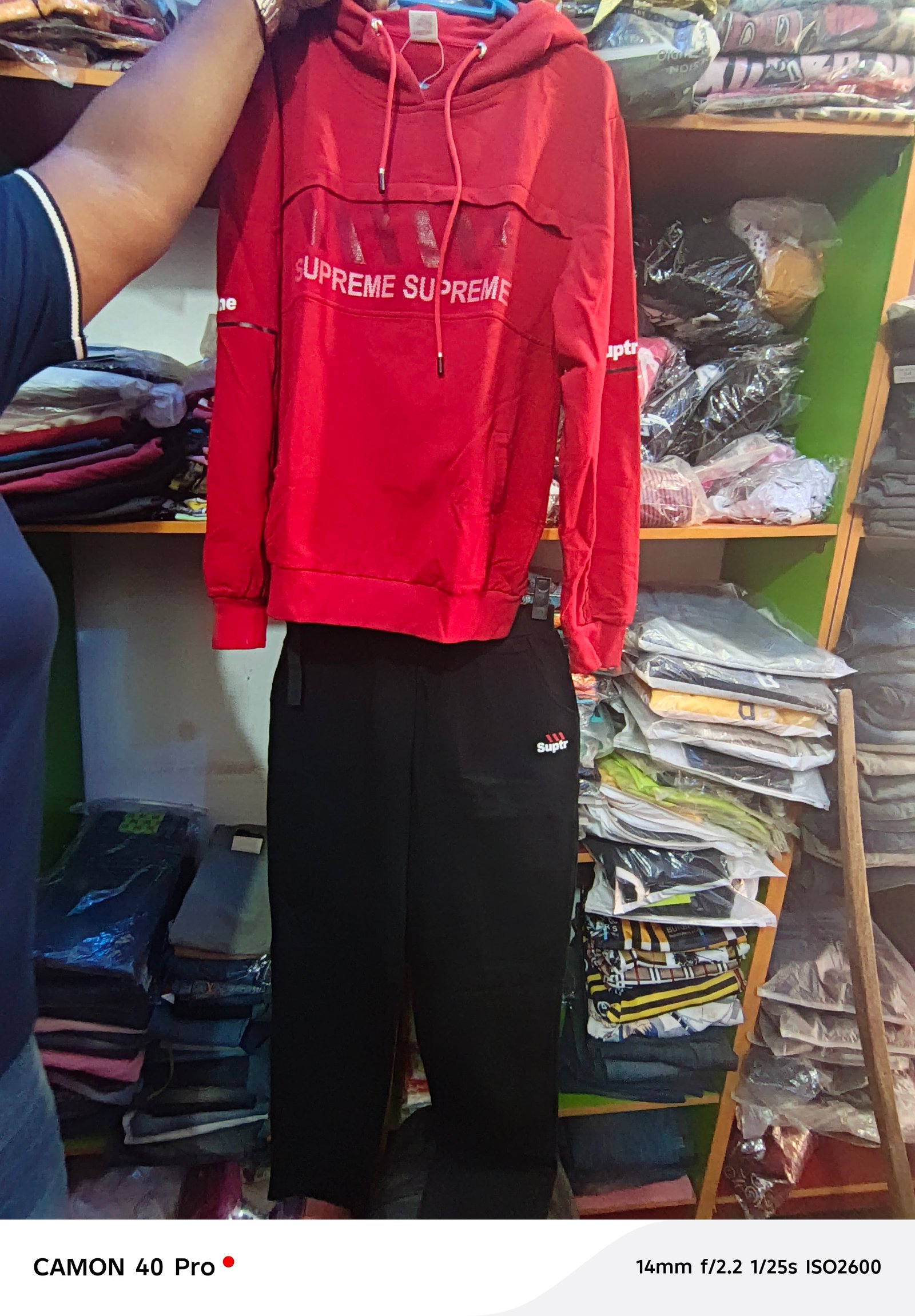 Men's clothe
