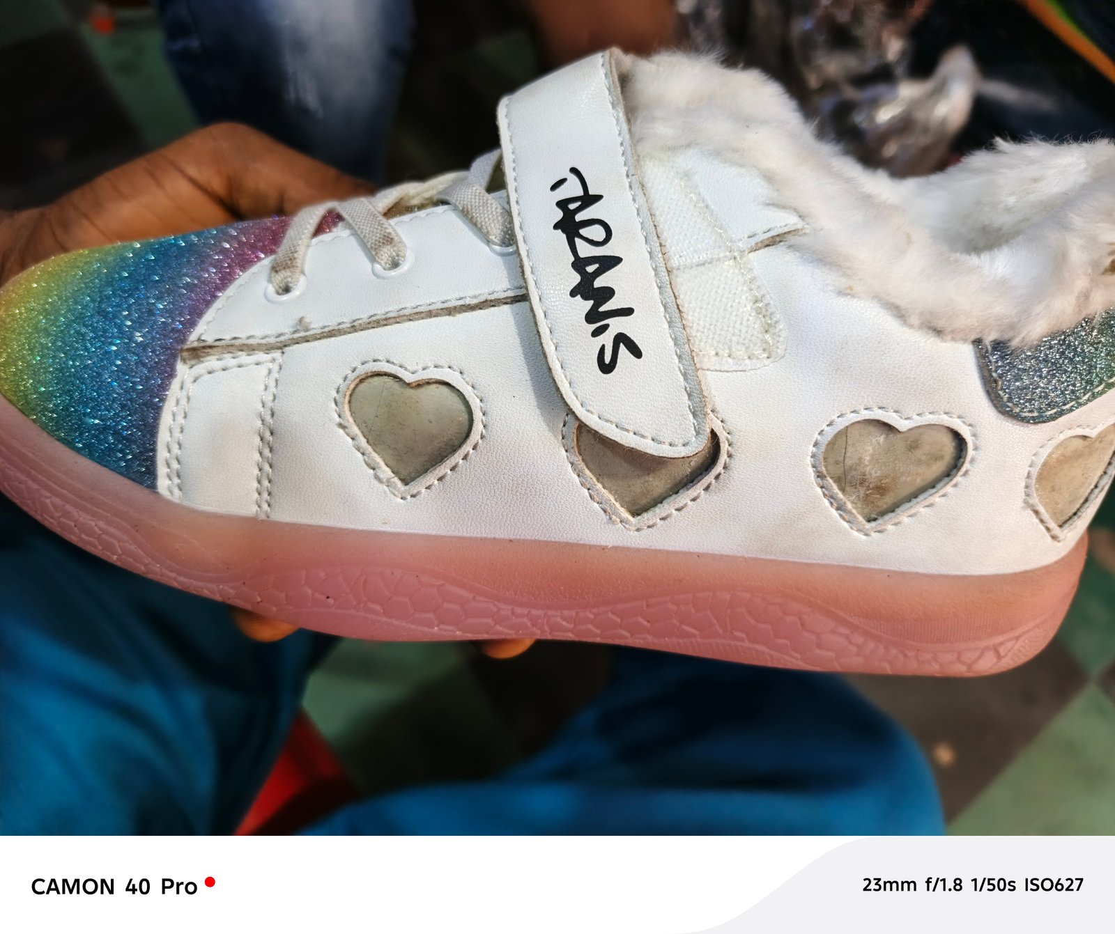Childrens shoe 