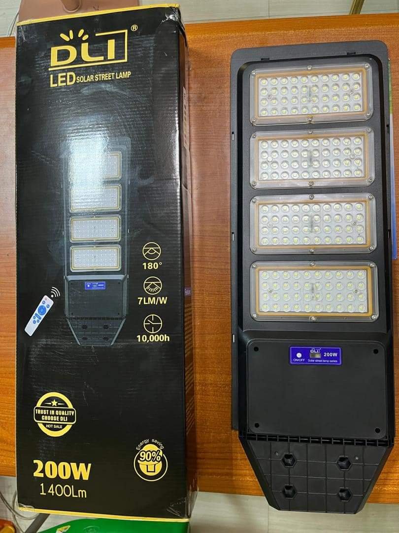 Solar streets light 200 wats