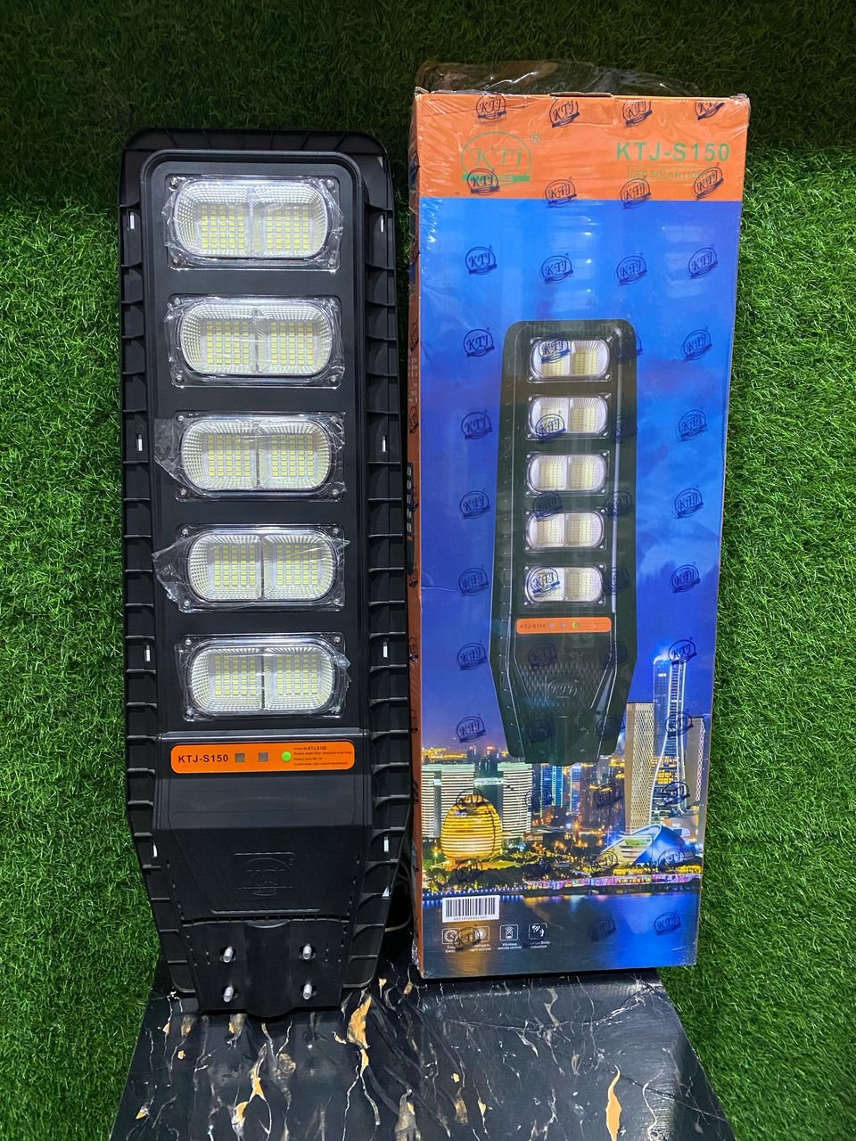 Solar streets light 300 wats