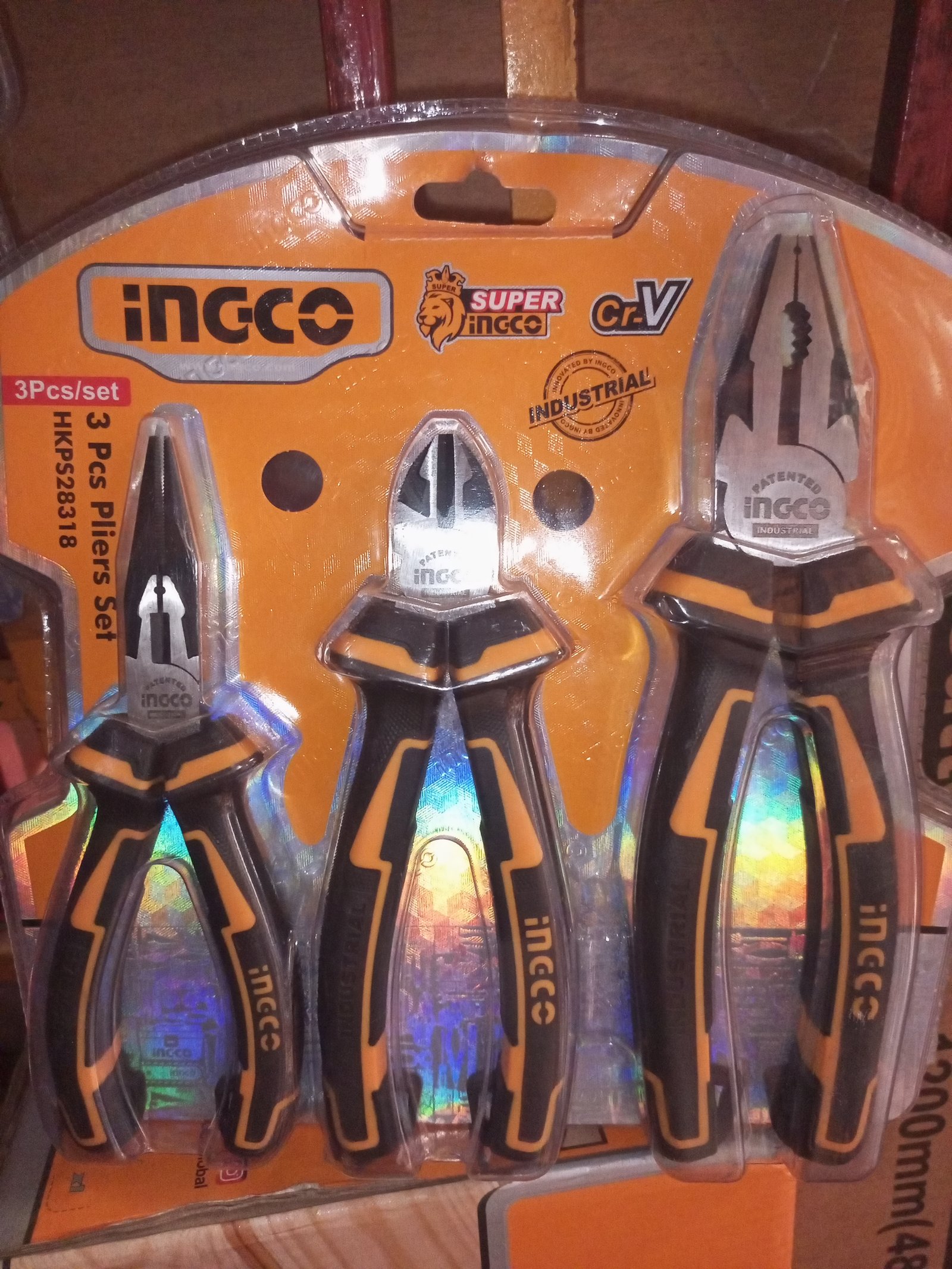 Pliers