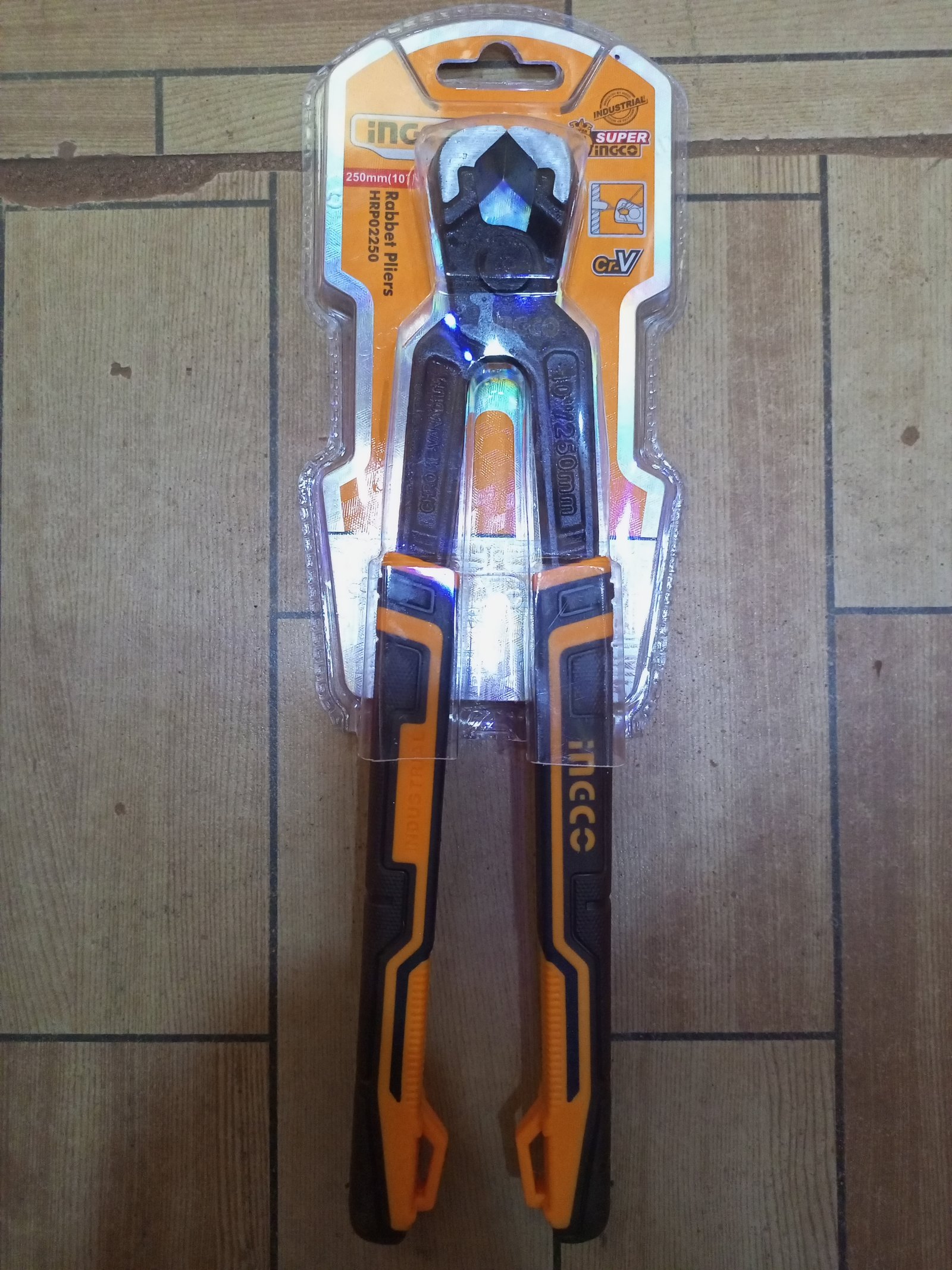 Pliers