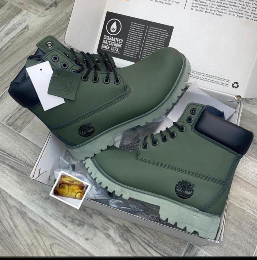 TIMBERLAND BOOTS 