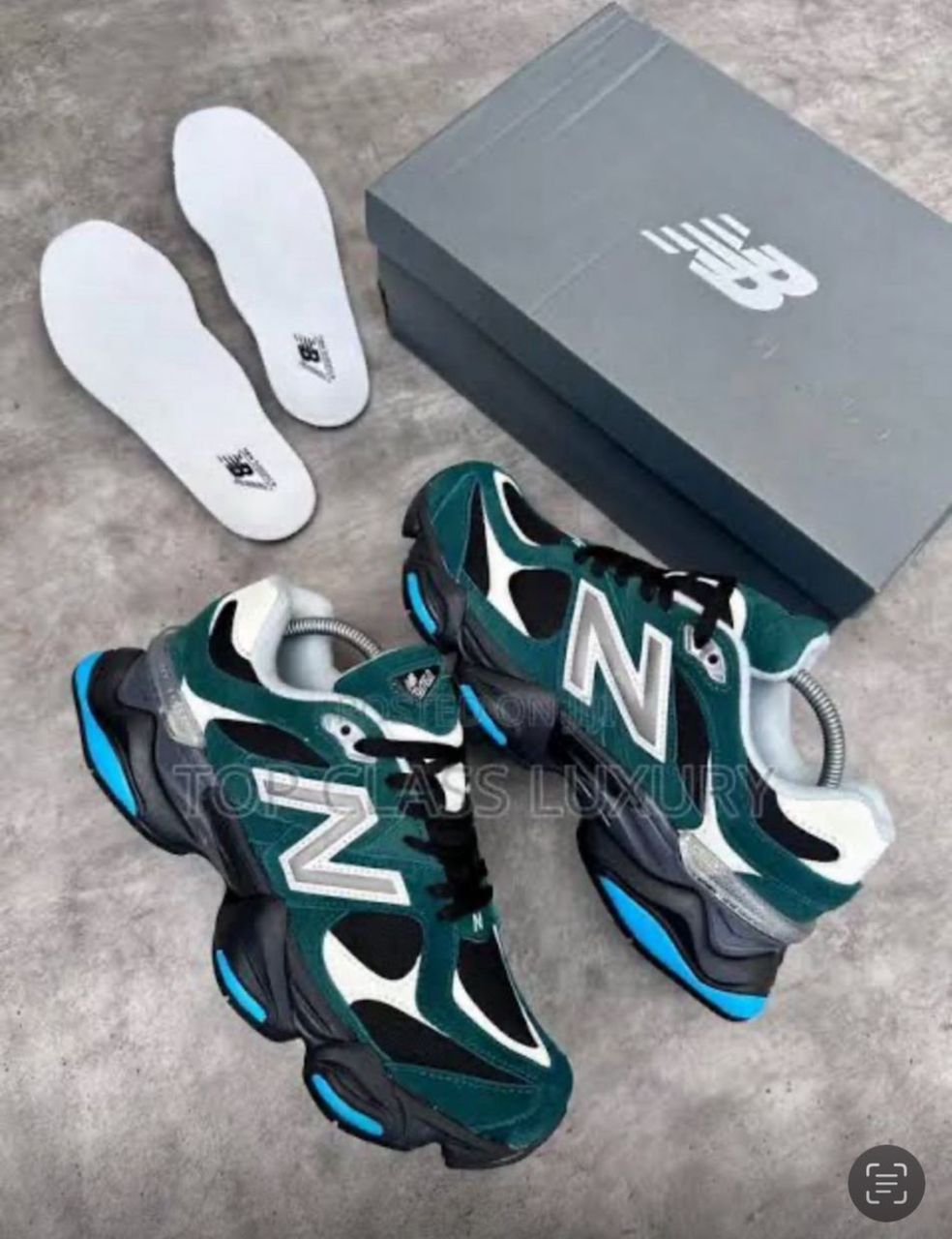 New Balance sneakers 