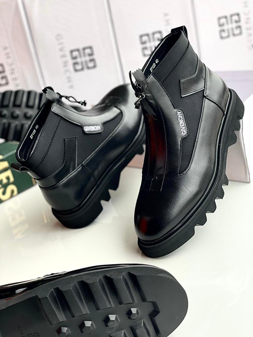 GIVENCHY BOOT 