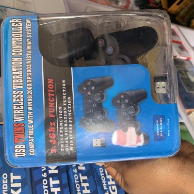 PS4 game pad