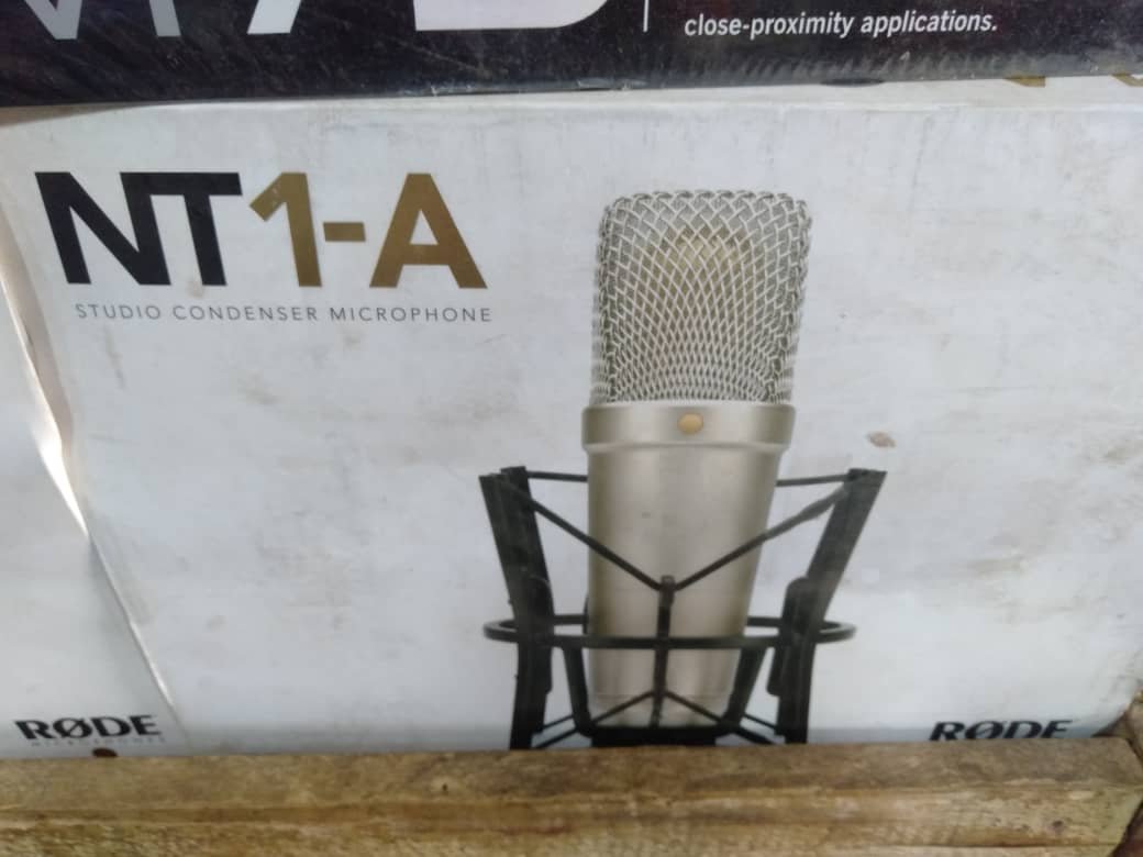 RODE CONDENSER MICROPHONE 