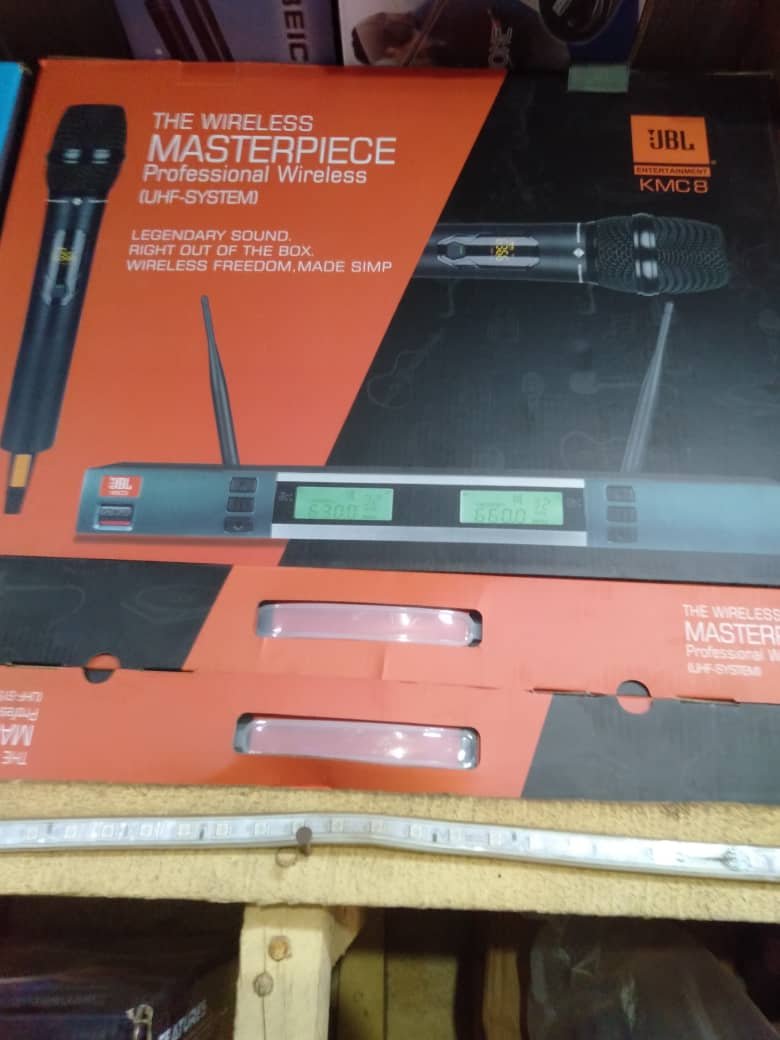 JBL WIRELESS MICROPHONE 