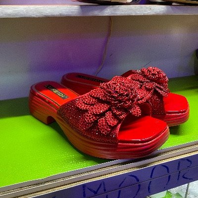 Red rose slippers 