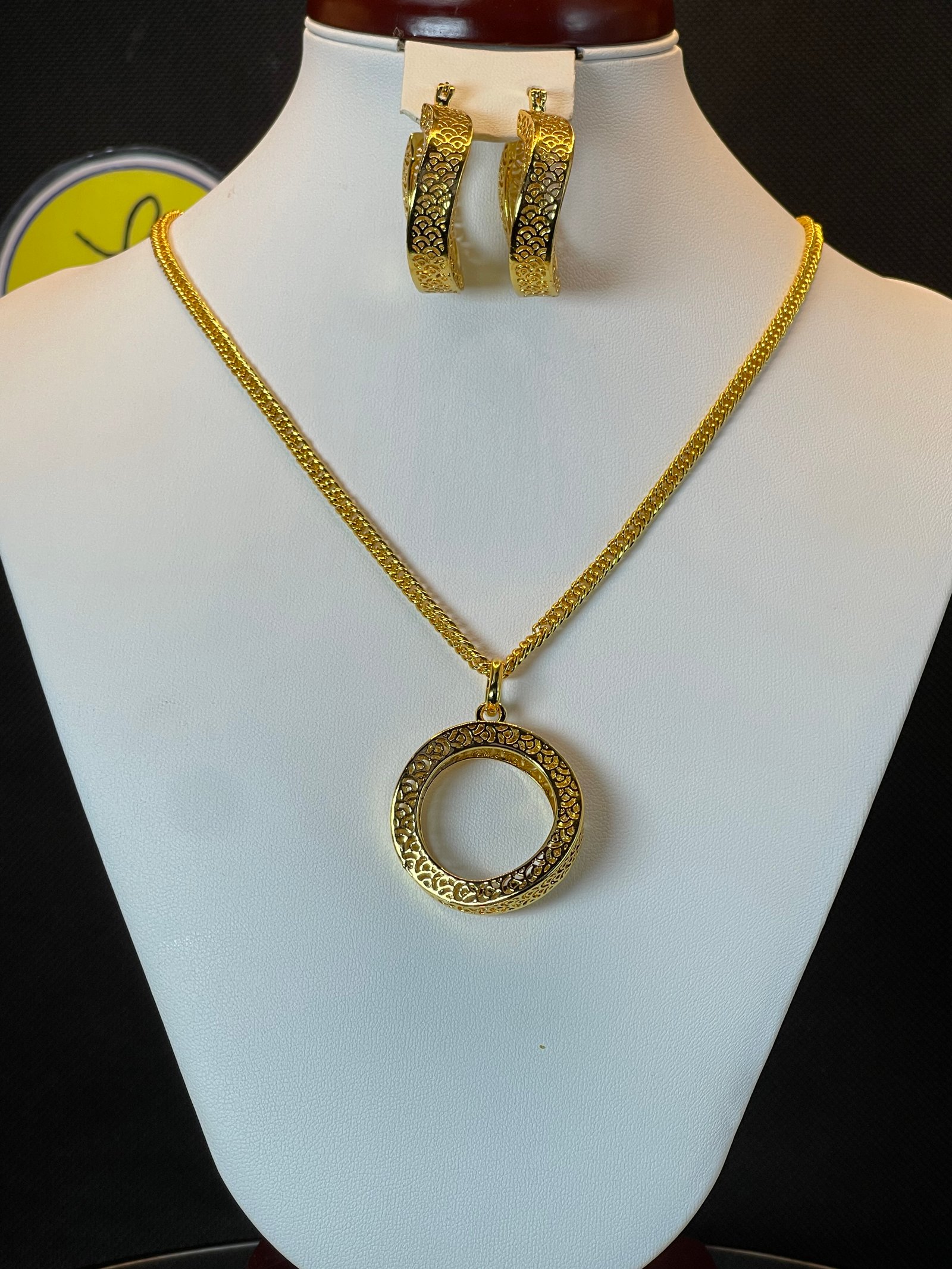 Ladies Necklace 
