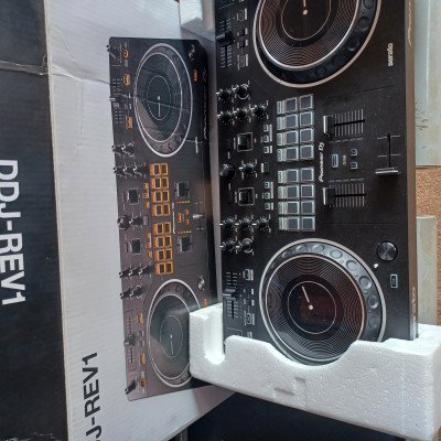 Pioneer DJ sereto 
