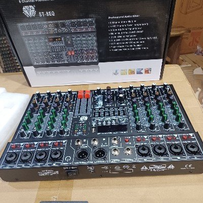 Steck audio  8 channel mixer 