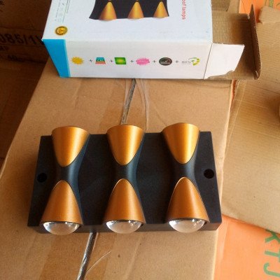 3eyes led wall light