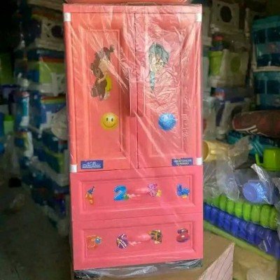Baby wardrobe 