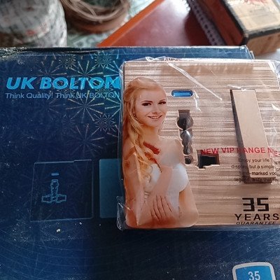 UK Bolton 13A single socket 