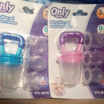Baby juice sucker
